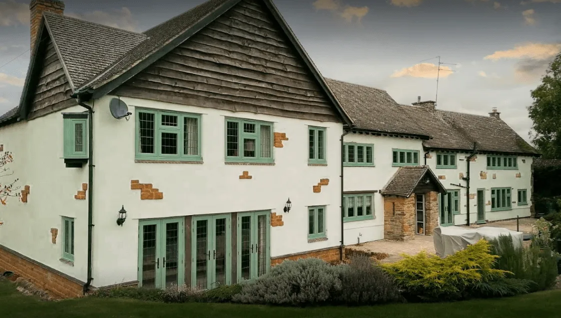 R9 Windows on Traditional Property