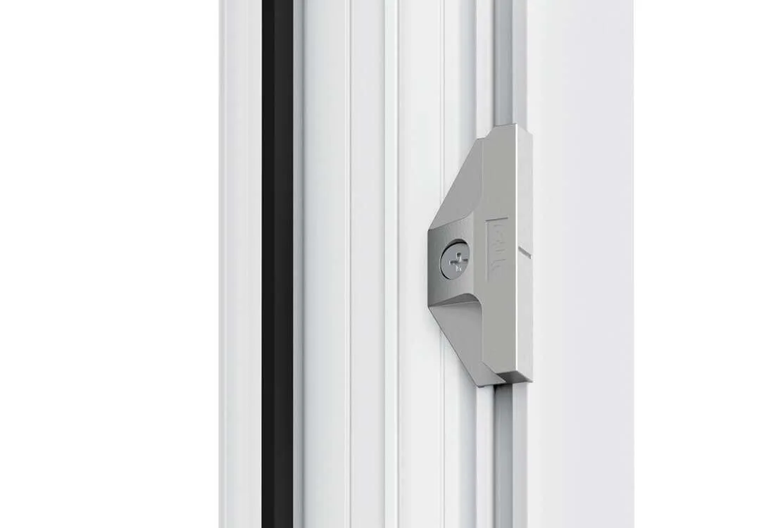 Security striker plate and locking point detail